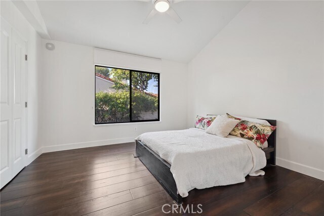 Building Photo - 4372 Park Vicente