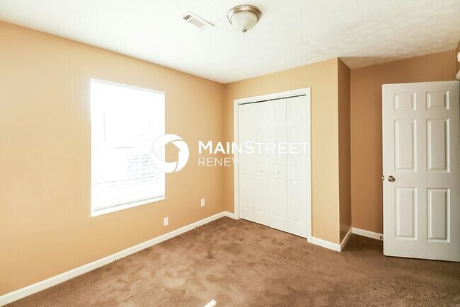 Building Photo - 4 Bedroom Pet-Friendly Home in Jonesboro, GA with Main Street Renewal