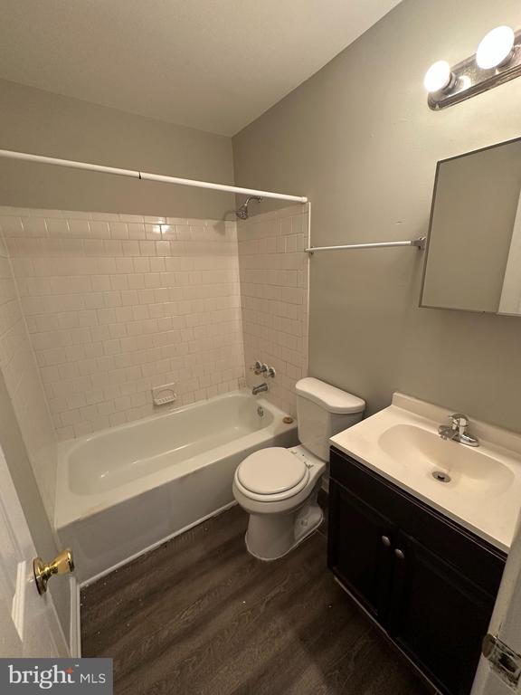 Building Photo - 8206 Durness Ct