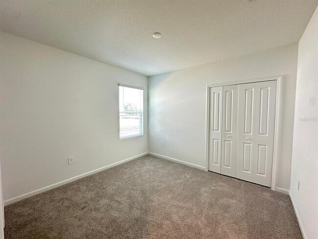 Building Photo - 5636 Lemon Grass St