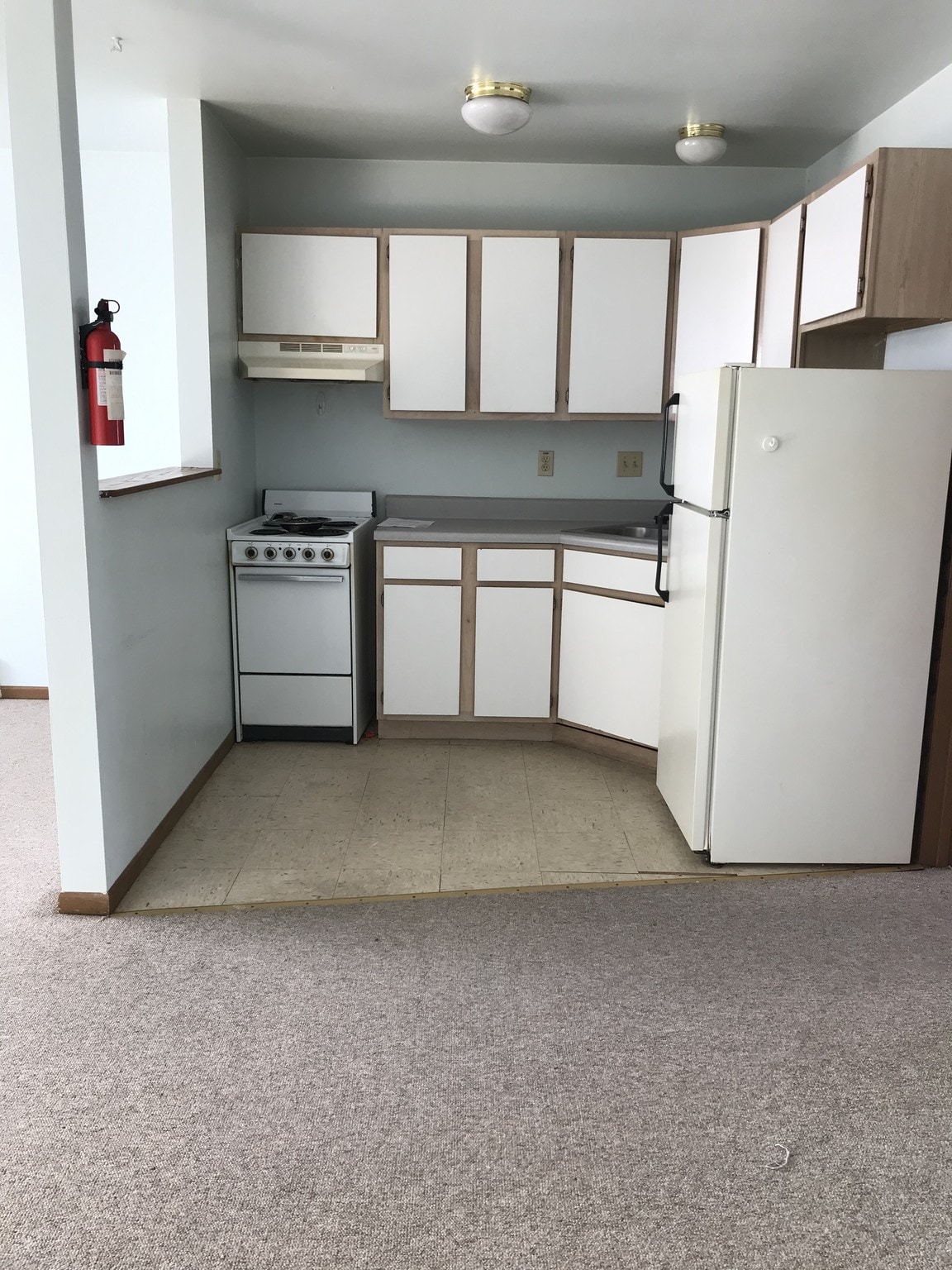 Building Photo - 305 S 1st St