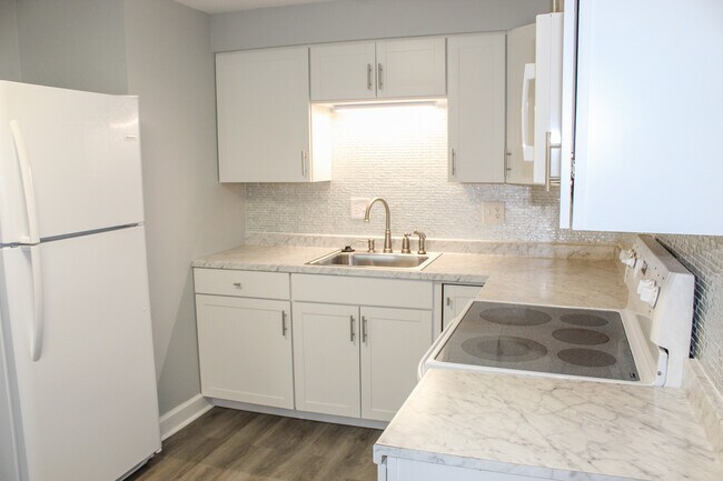 Building Photo - 178 175th Ave E