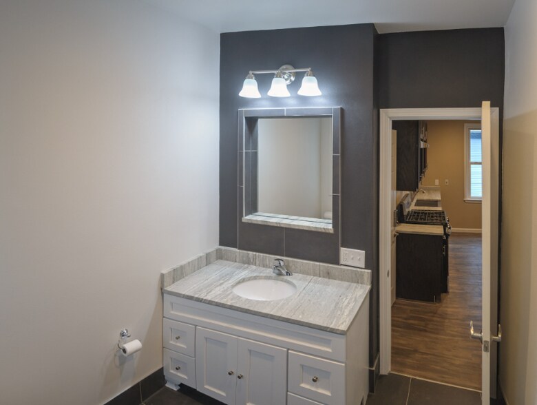 Building Photo - 1834 N Arlington Pl