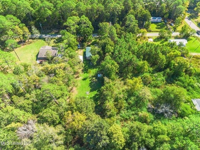 Building Photo - Long beach home now available for rent