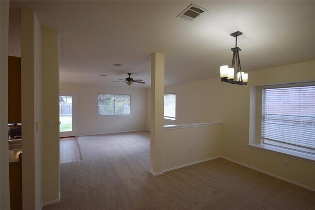 Building Photo - 3575 Rock Shelf Ln