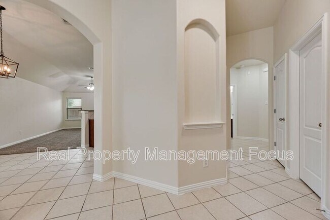 Building Photo - 5037 Diamond Peak Ct