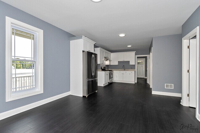 Building Photo - 51 Seymour Ave