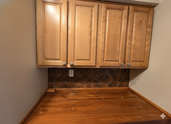 Building Photo - 313 N 34th St