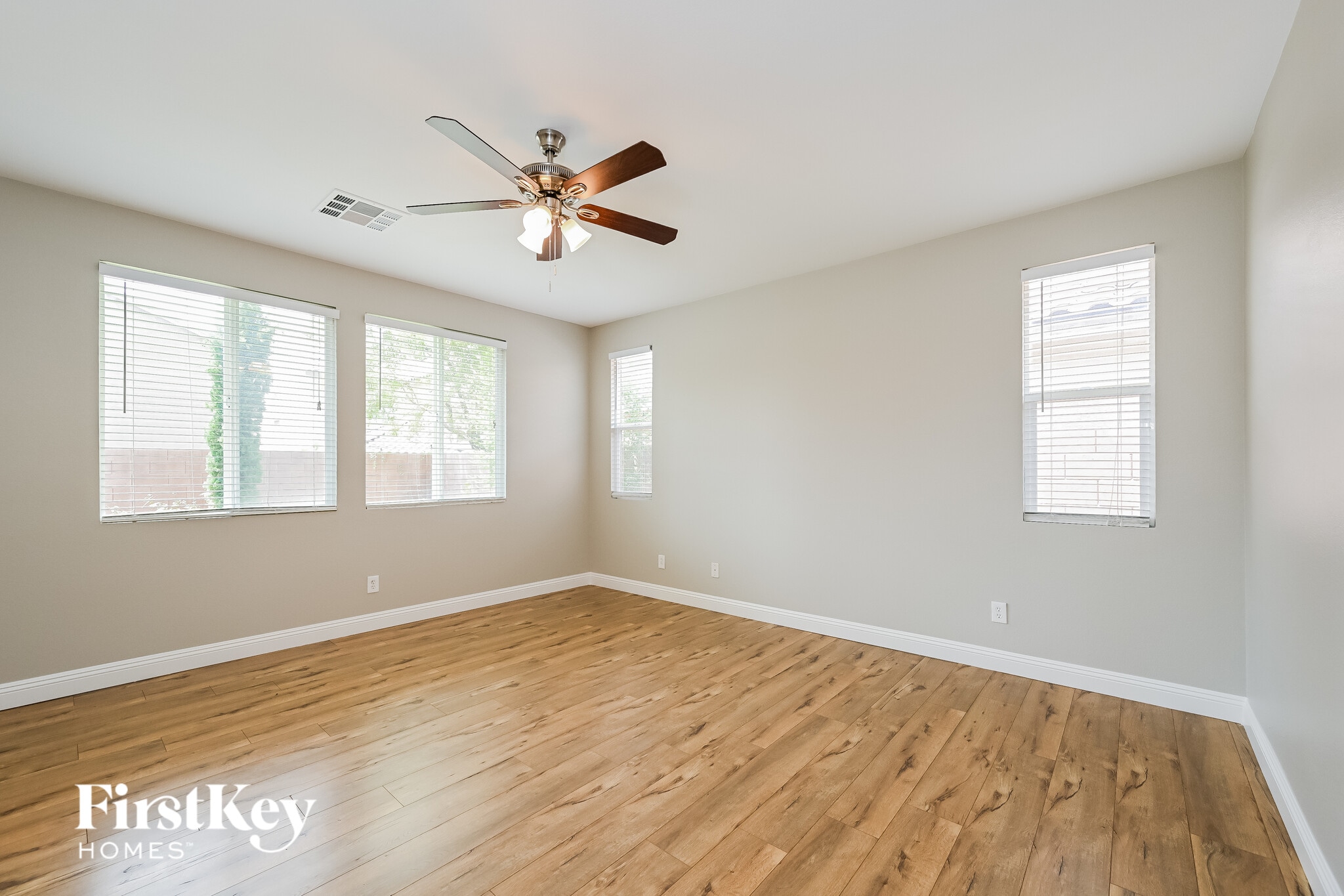 Building Photo - 8649 Green Ridge Ave