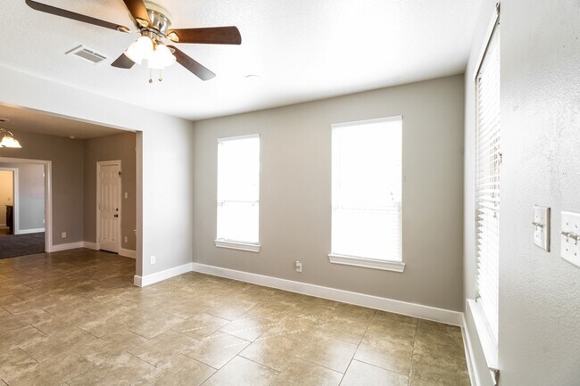 Building Photo - 3223 Bay Oaks Harbor Dr