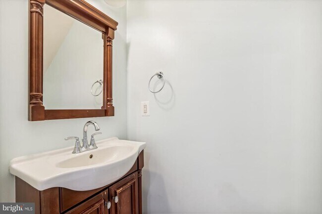 Building Photo - 8360 Hunter Murphy Cir