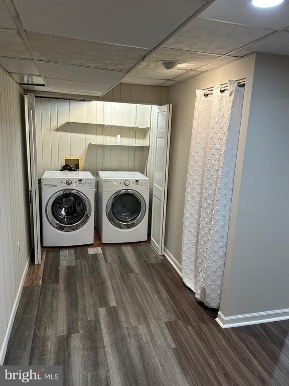 Building Photo - 6521 Gildar St