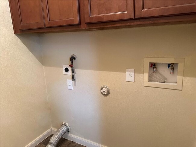 Building Photo - 307 Wildcat Dr