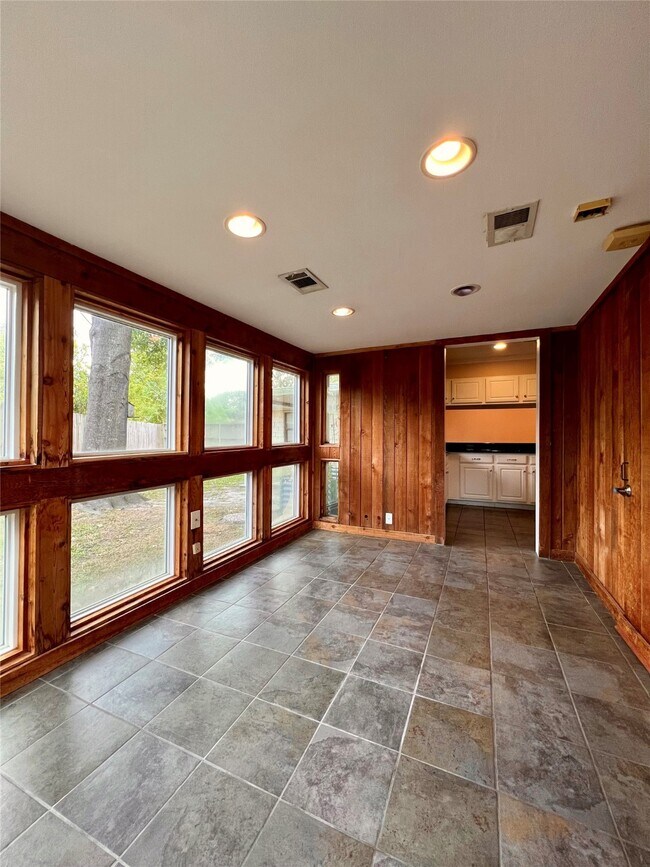 Building Photo - 4218 Glebe Rd