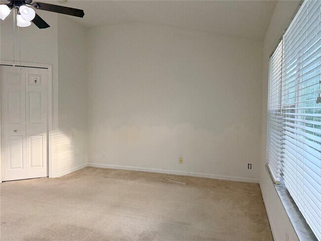 Building Photo - 4212 Bismarck Palm Dr