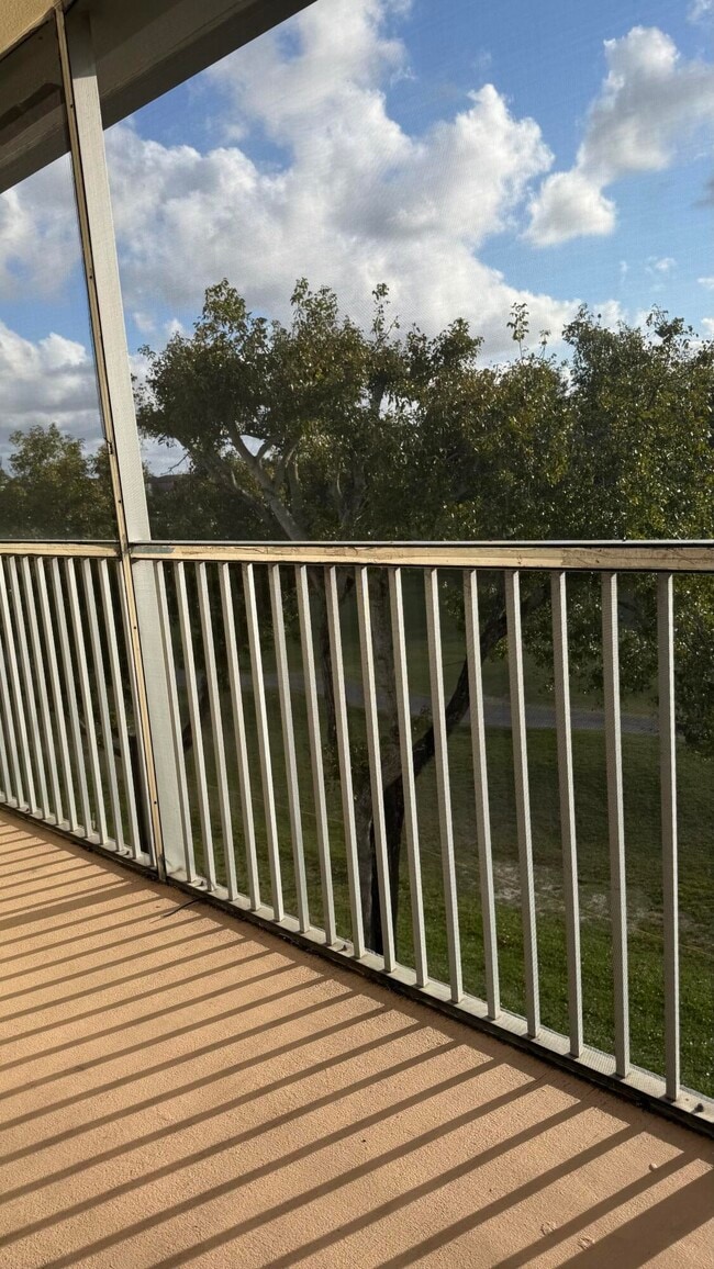 Building Photo - 400 SW 134th Way