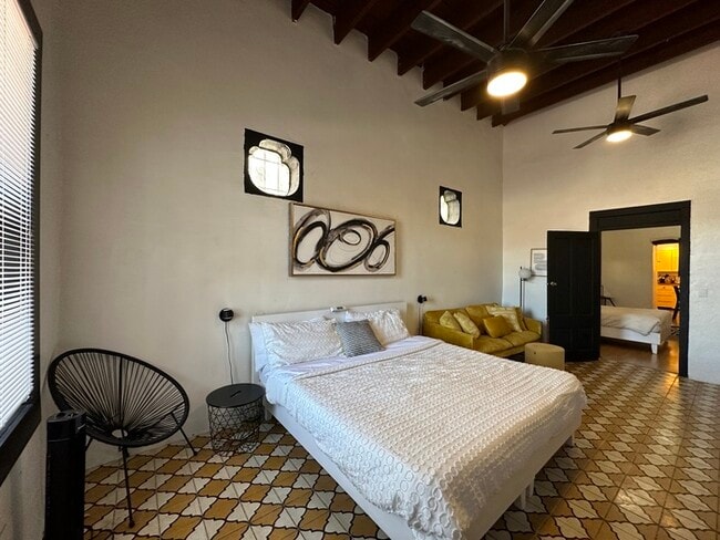 Building Photo - 228 N 4th Ave