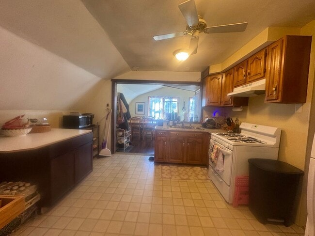 Building Photo - 42 Cupola Rd