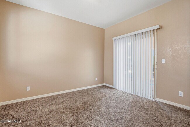 Building Photo - 1004 Wensley Pl