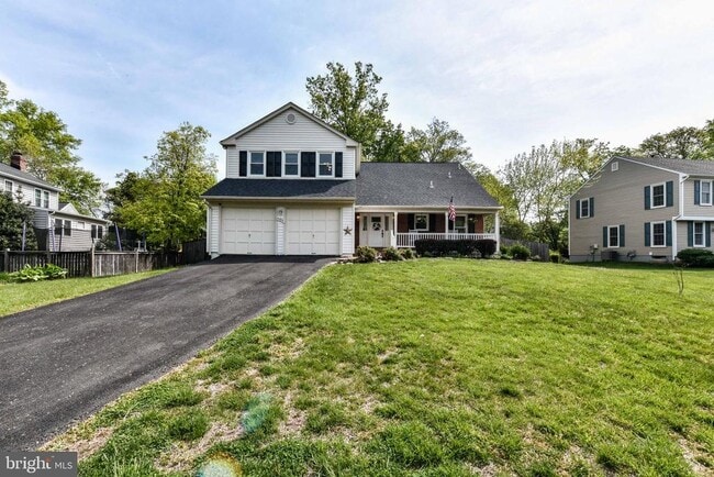 Building Photo - 5703 Pamela Dr