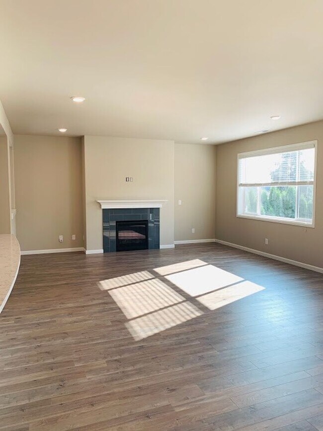 Building Photo - 5 bd 3.5 bath Bothell Single Family House ...