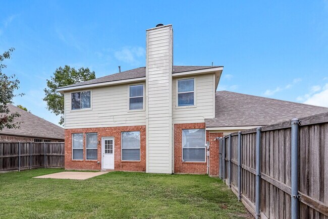 Building Photo - 2029 Austin Dr