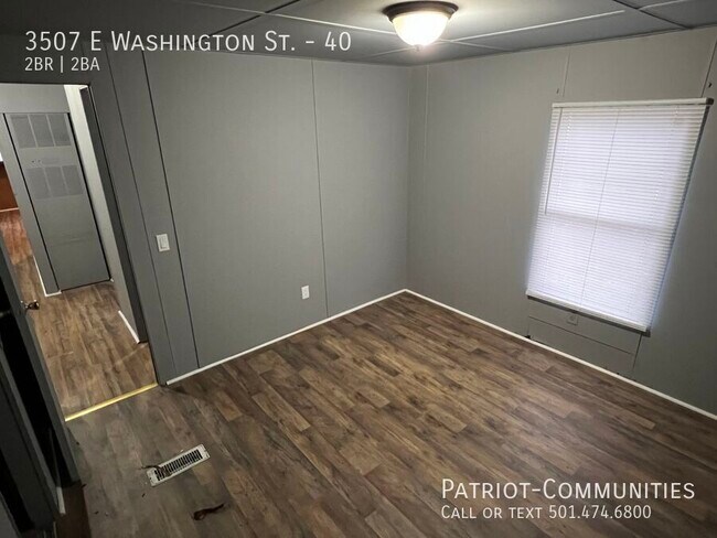 Building Photo - 3507 E Washington Ave