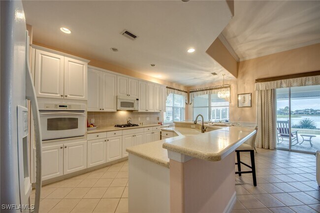 Building Photo - 10541 Bella Vista Dr