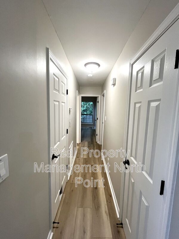 Building Photo - 3030 Steeplechase Dr