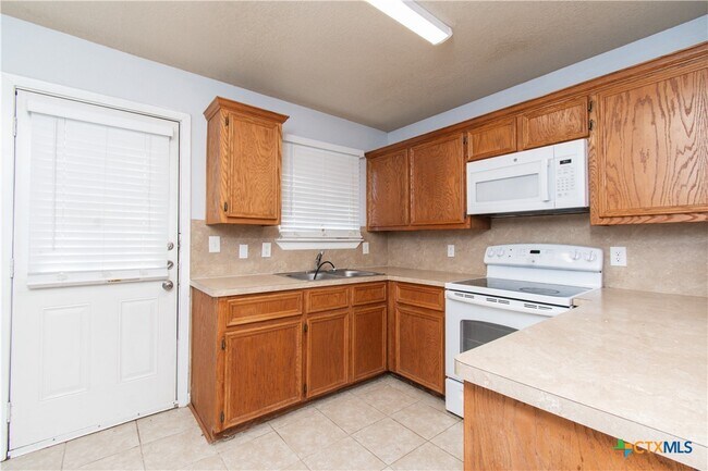 Building Photo - 1610 Indian Trail