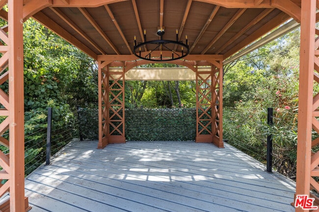Building Photo - 23020 Wrencrest Dr