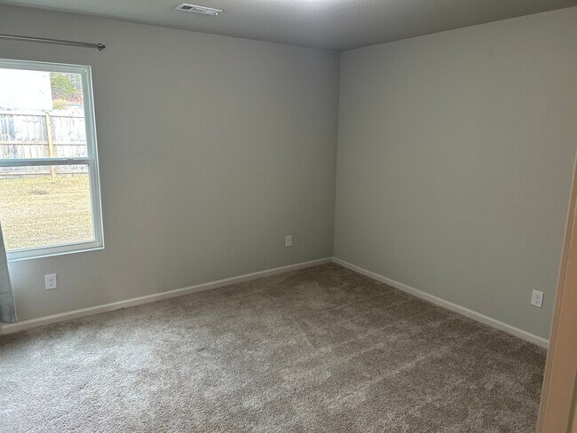 Building Photo - 1170 Rockwell Dr