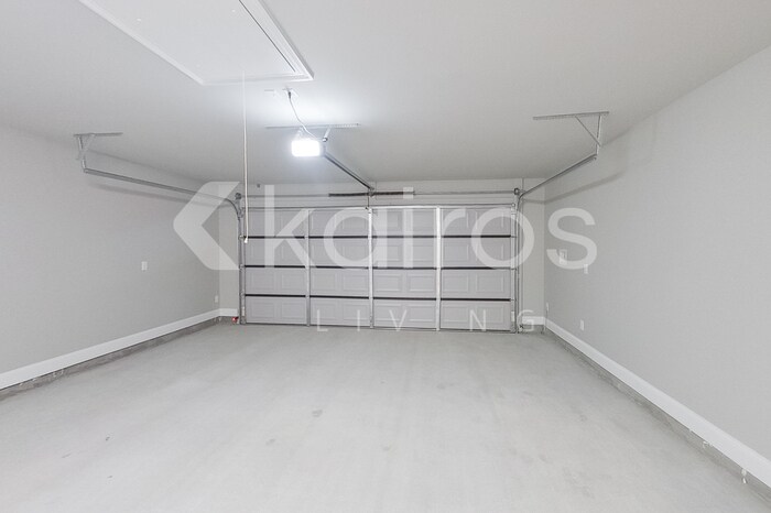 Building Photo - 22850 Monterey Ave