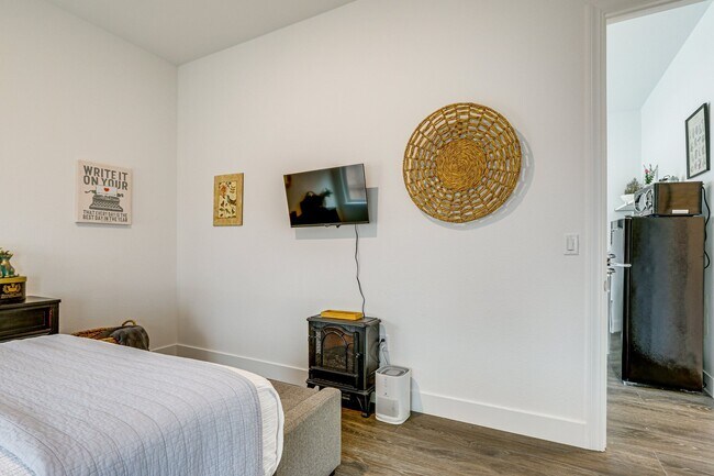 Building Photo - 4335 Hooded Crow Cir