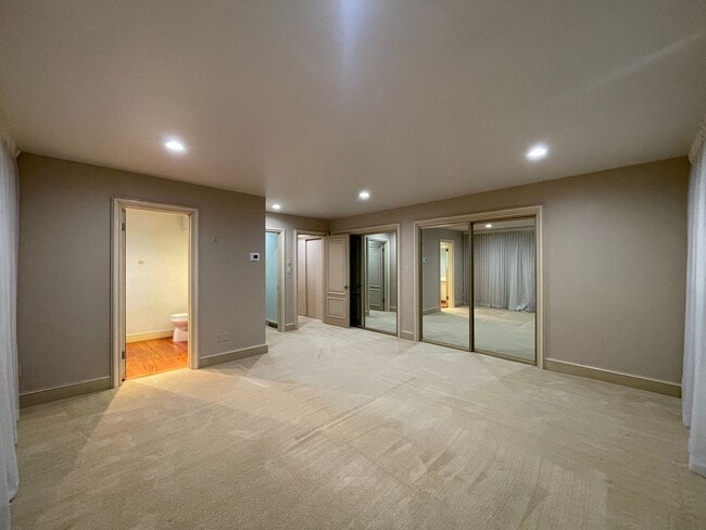 Building Photo - Gorgeous Mid-Century Modern Home Adjacent to BYU