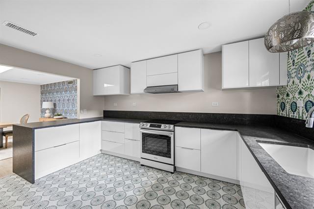 Building Photo - 6226 Bandera Ave