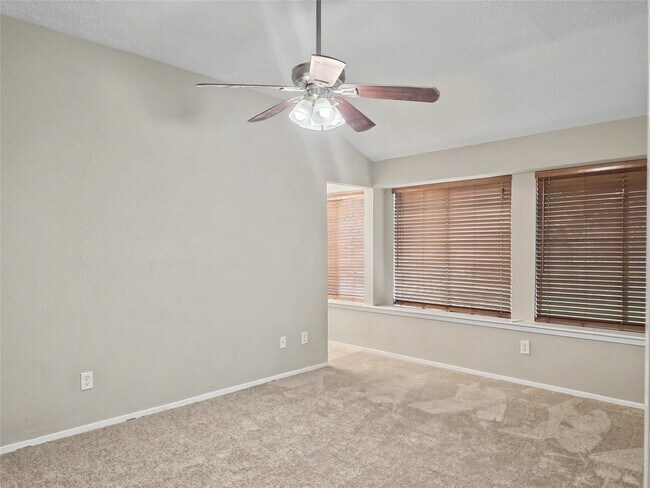Building Photo - 22511 Braken Manor Ln