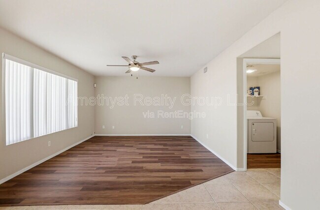 Building Photo - 3722 N 105th Dr