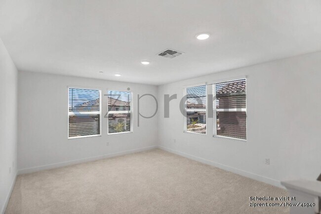Building Photo - 439 Monastery Dr