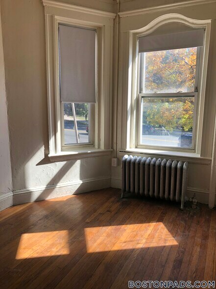 Building Photo - 1175 Boylston St