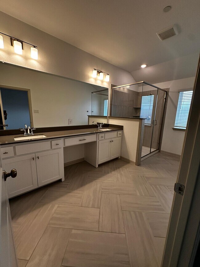 Master Bath 2 - 12874 Teton St