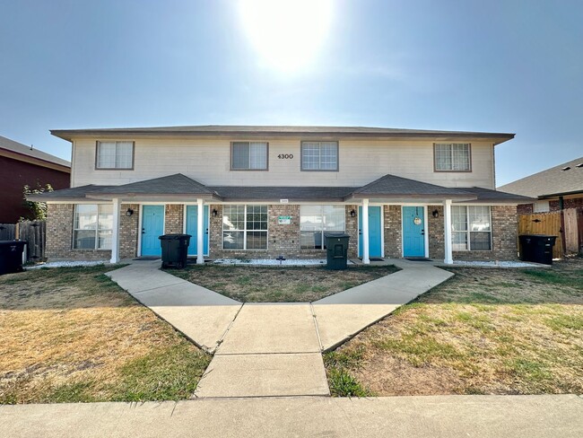 Primary Photo - 4300 July Drive, Killeen, Texas
