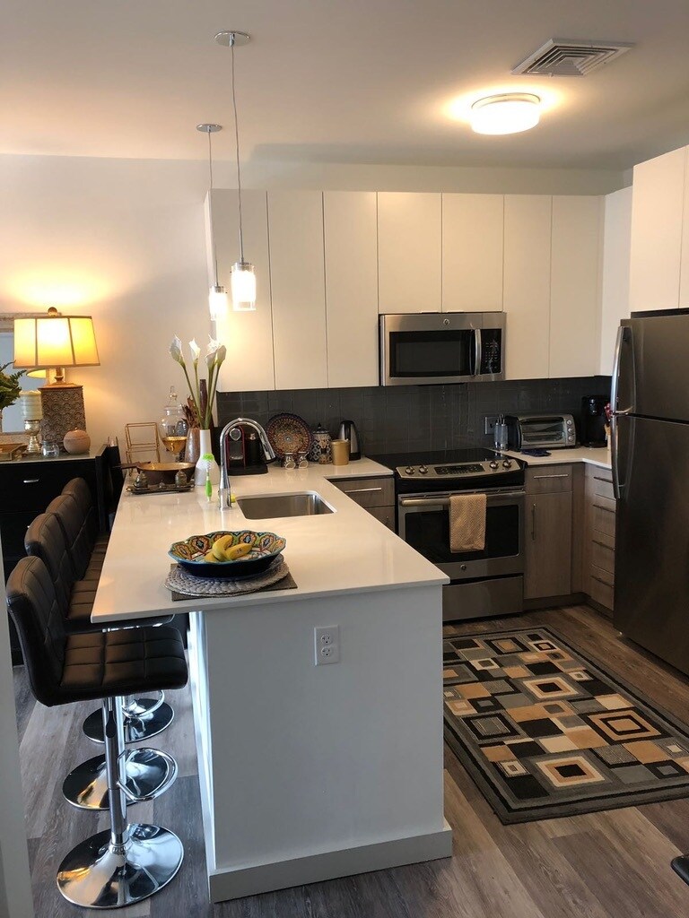 Building Photo - 180 Telford St