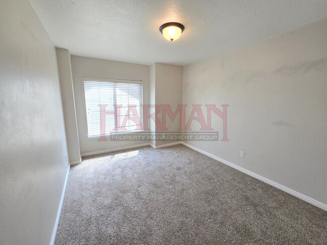 Building Photo - 269 Sunshine Dr