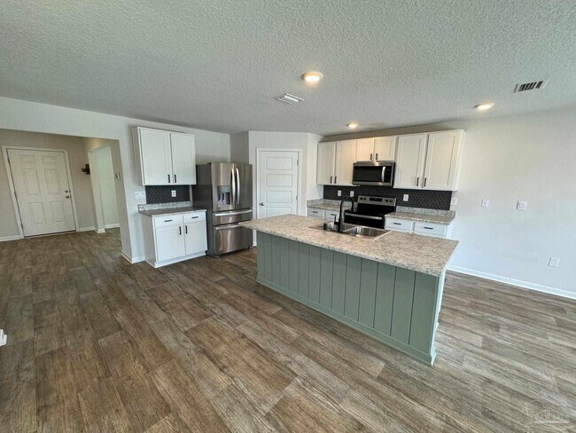 Building Photo - 7529 Steeplechase Blvd