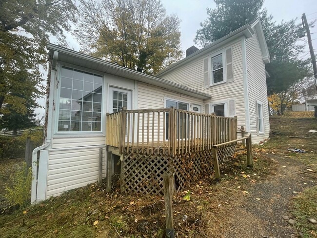 Building Photo - COMING SOON! This is a Lease-to-Own – Not ...