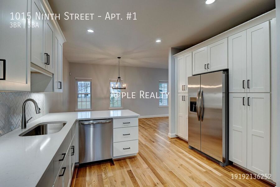 Building Photo - 1015 Ninth Street-Apt. #1
