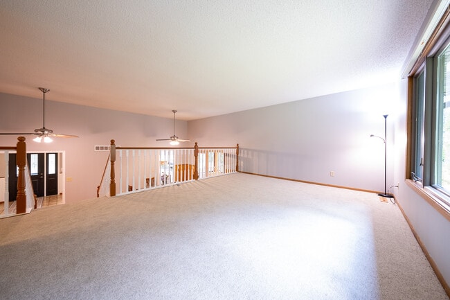 Building Photo - 17420 Barrington Ct