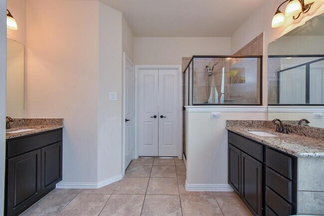 Building Photo - 14602 W Red Bayberry Ct