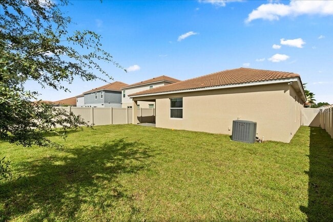 Building Photo - Davenport Charmer